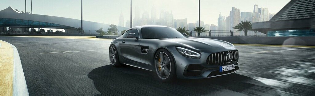 Tires and wheels Michelin, Dubai, photo