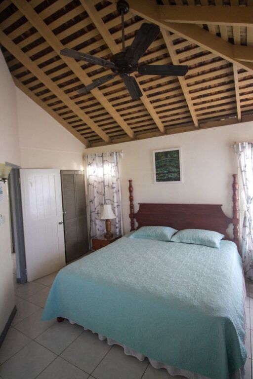 Фото Yellow Canary Beach Villa