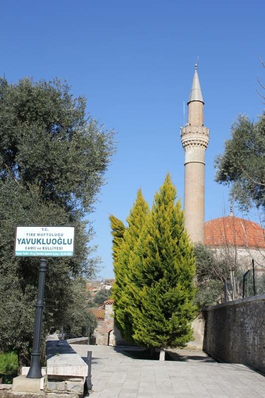 Mosque Kulaksiz Mosque, Bergama, photo