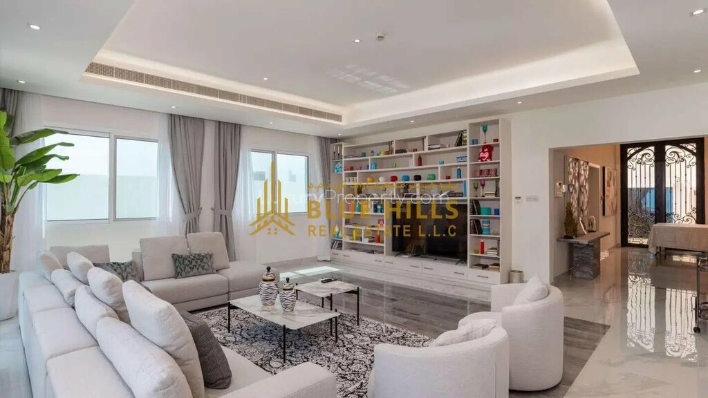 Real estate agency Blue Hills, Dubai, photo