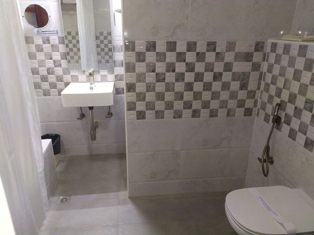 Фото Hotel Shelter