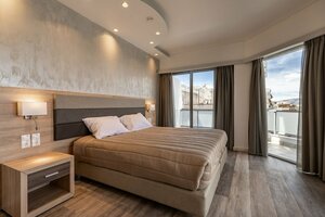 Гостиница Xenophon Hotel