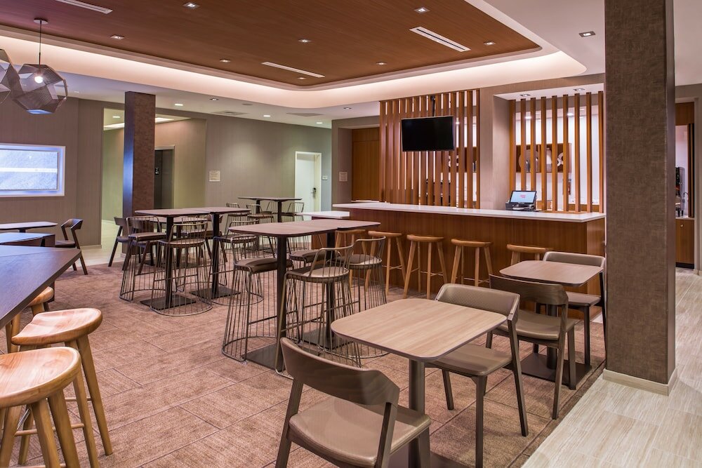 Фото SpringHill Suites by Marriott Greensboro Airport
