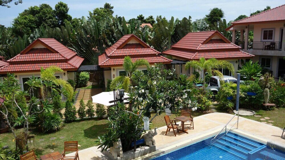 Фото Baan Sooksiri Bangsaray