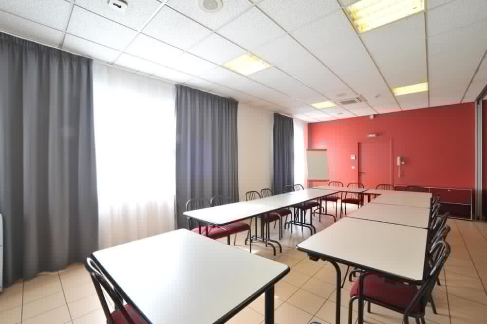 Фото Brit Hotel  Lyon Nord Dardilly