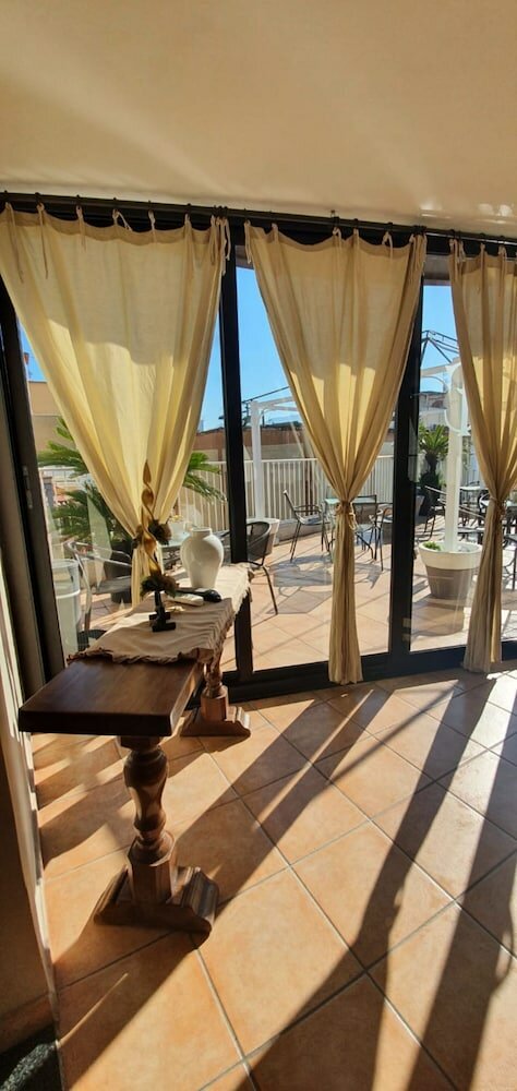 Фото Hotel Santa Caterina