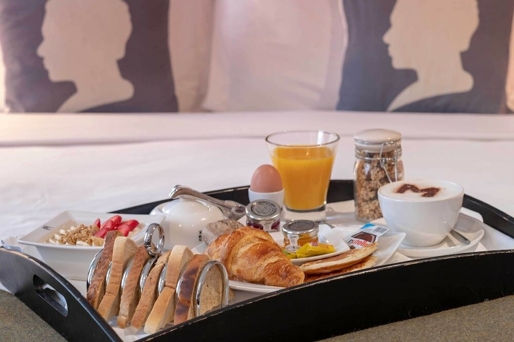 Фото Morton Hotel