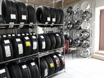 Tire Point (Fuchika Street, 6к3) ، إطارات وسبائك السيارات
