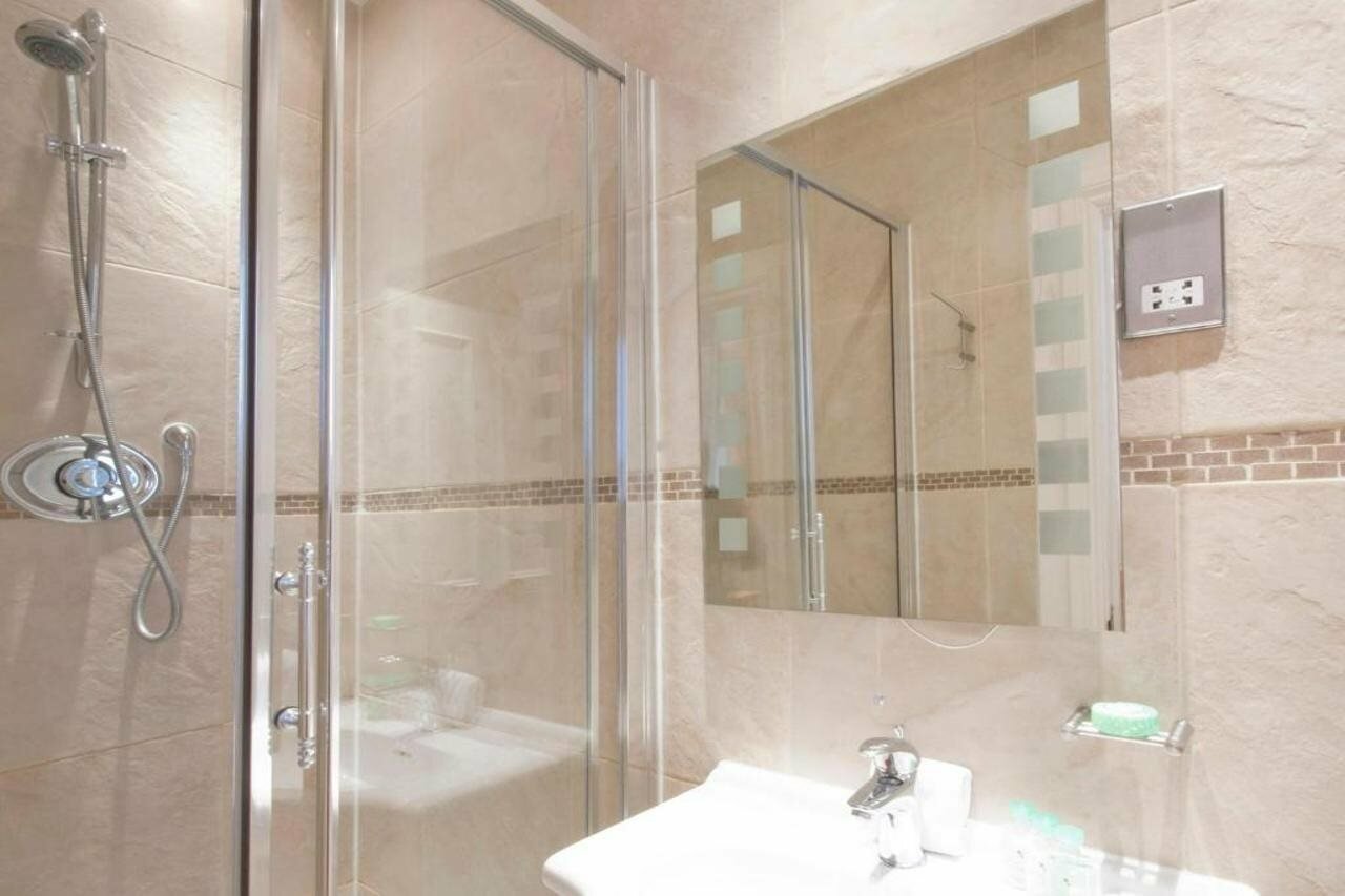 Фото Chesham Court