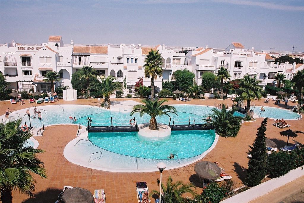 Фото Golf Center Pueblo Apartments