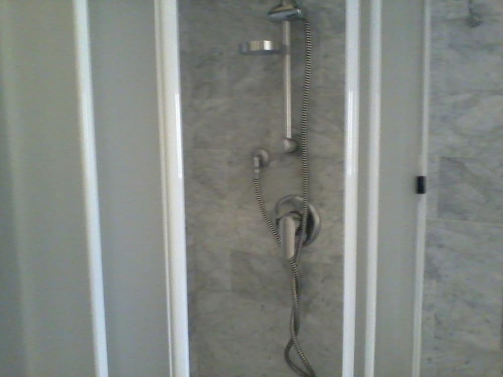 Фото Bellevue House