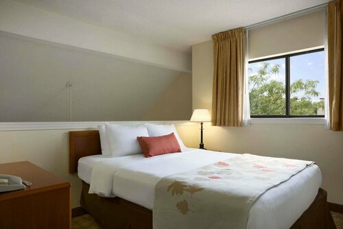 Гостиница Affordable Suites of America Grand Rapids в Гранд-Рапидс