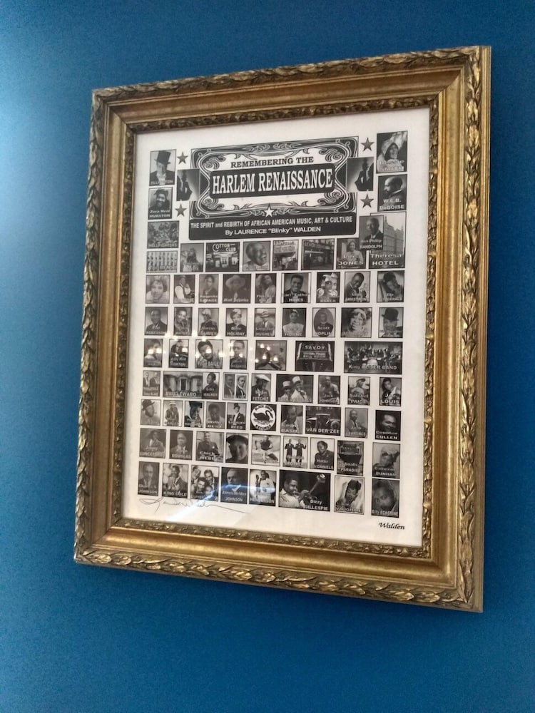 Фото Dunns Josephine Hotel