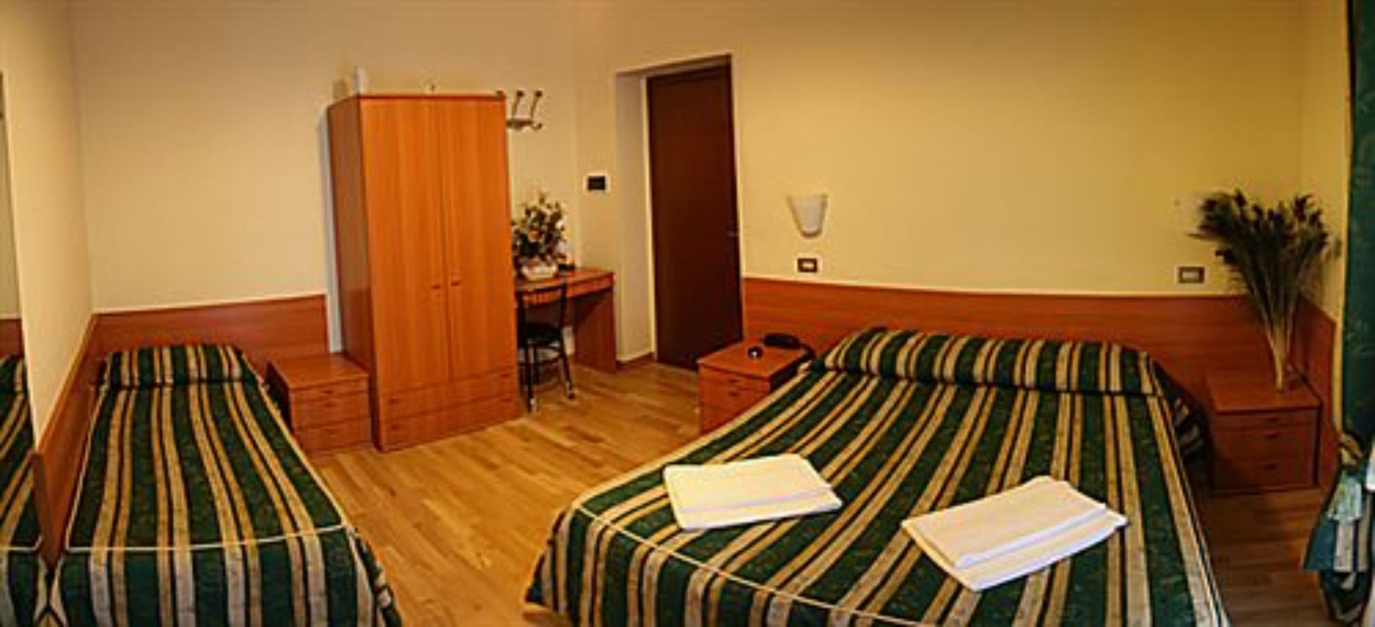 Фото Hotel Bogart