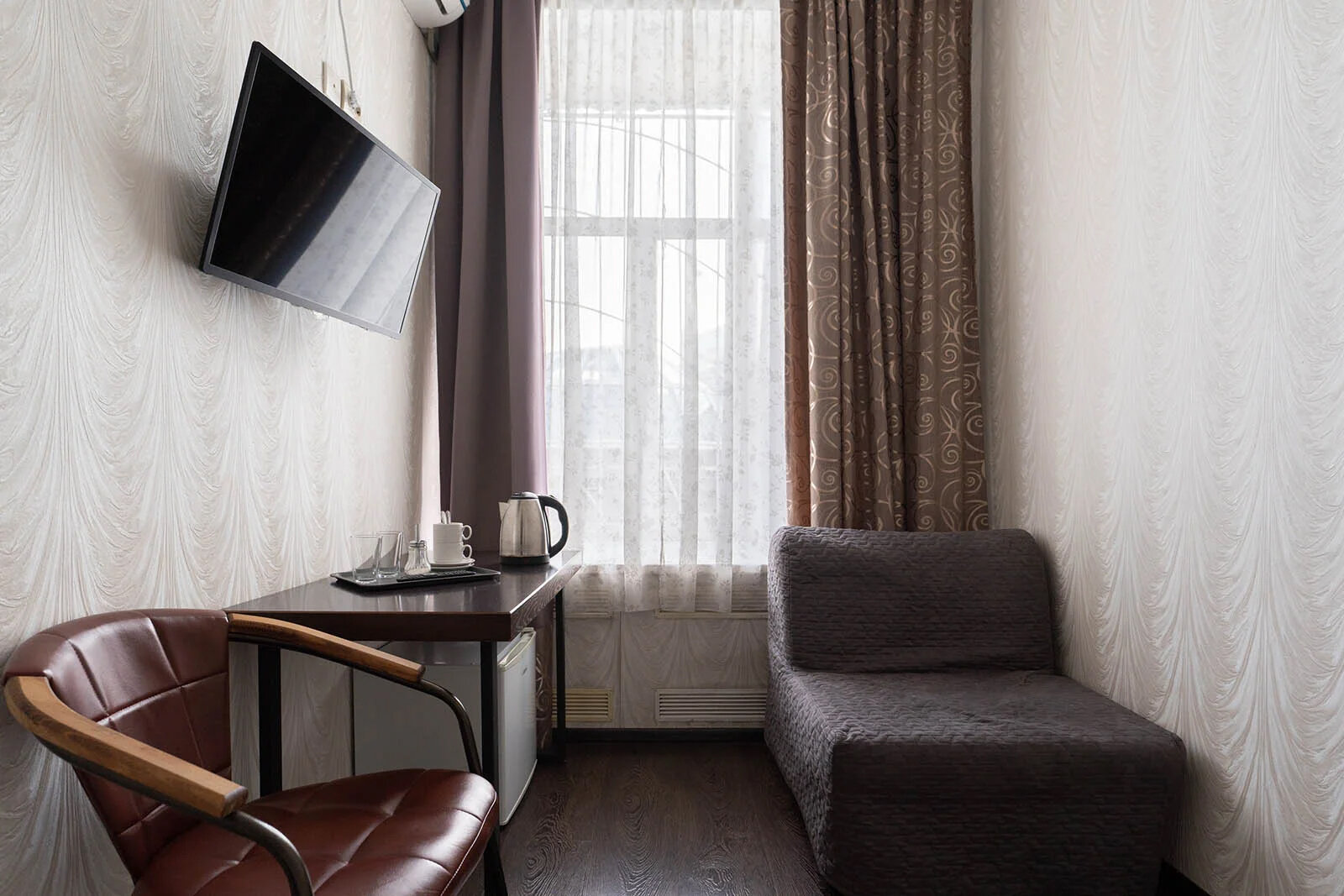 Фото Апельсин у Театра