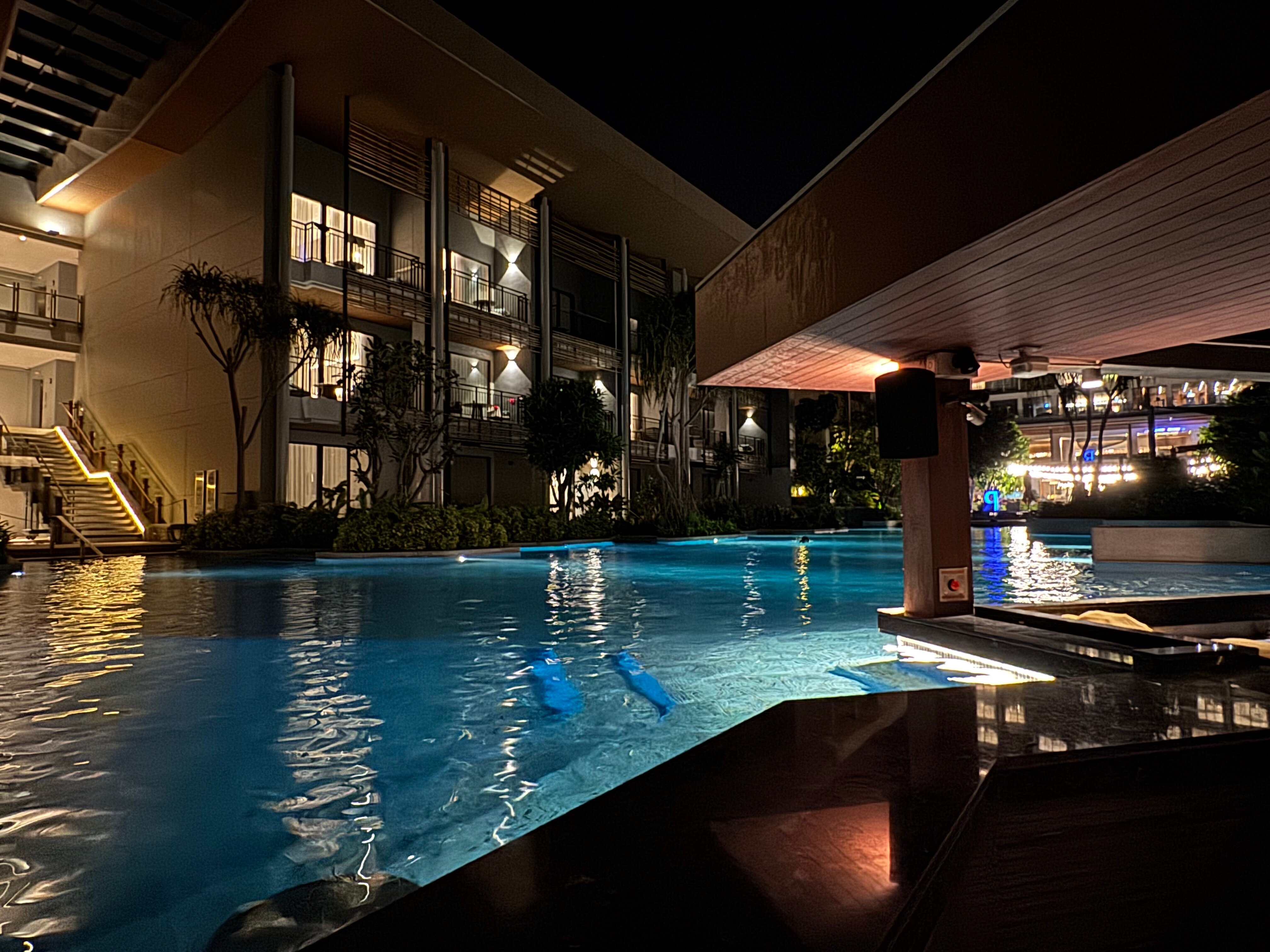 Фото Renaissance Pattaya Resort and SPA