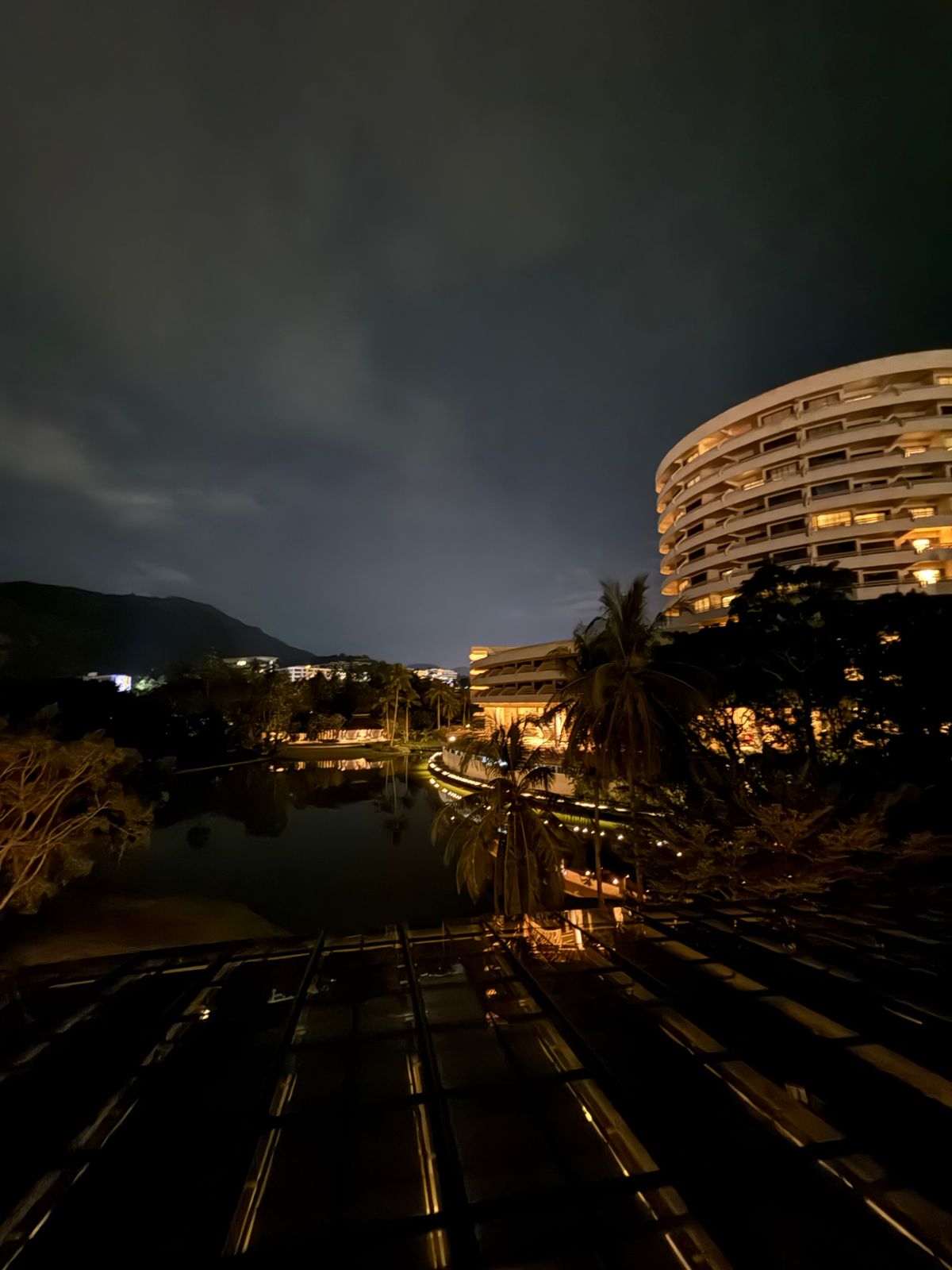 Фото Pullman Phuket Karon Beach Resort