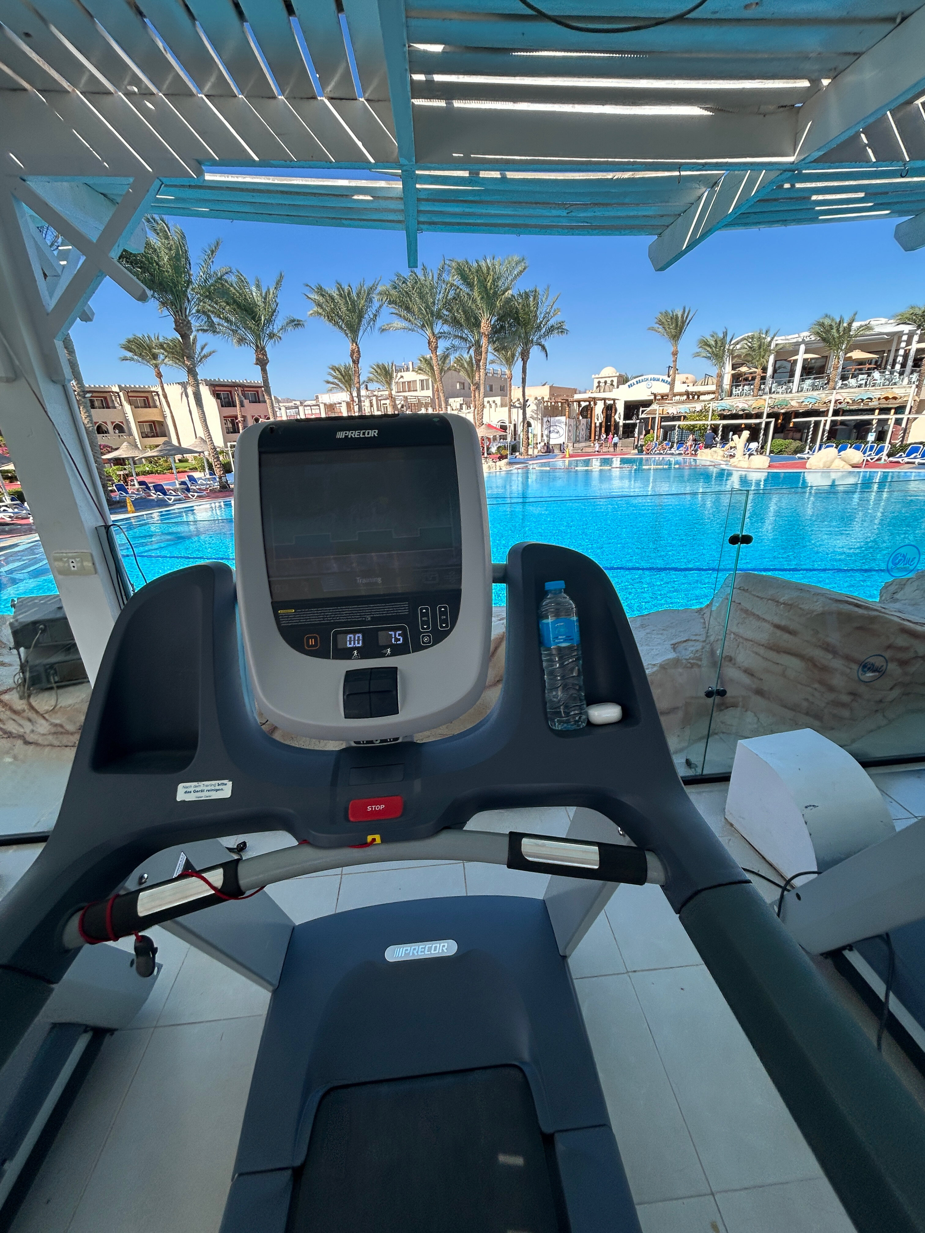 Фото Edge Rotana Sea Beach