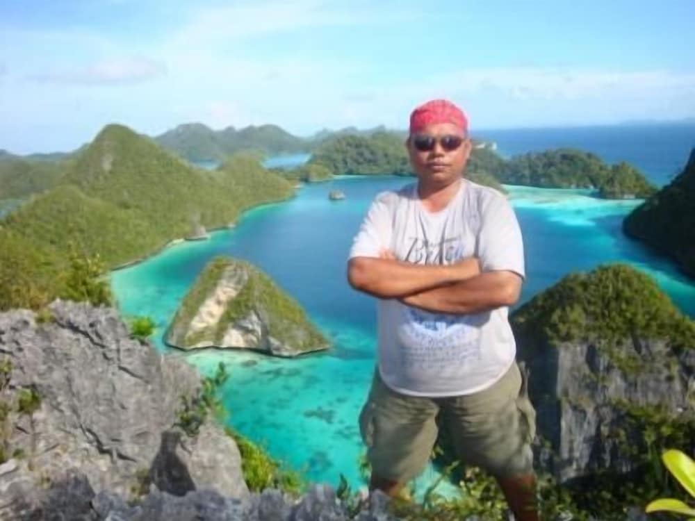 Фото Luxio Hotel Sorong