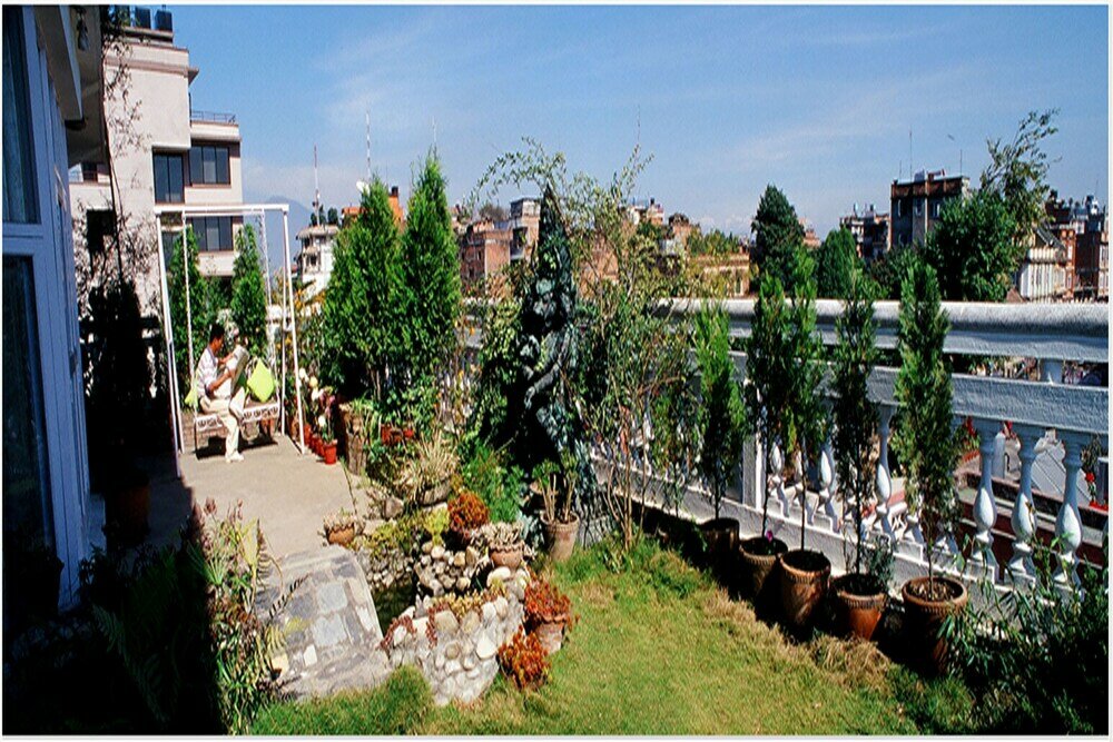 Фото отеля 2