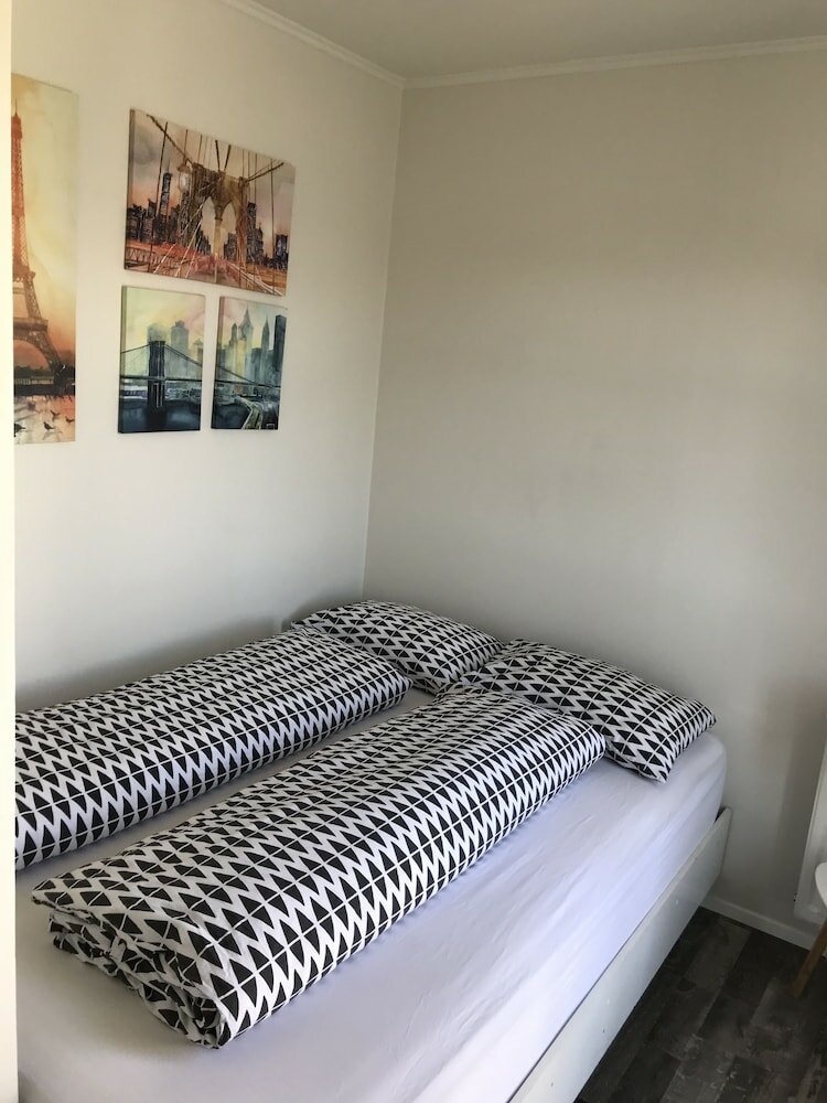 Фото Steinaskjol Apartments