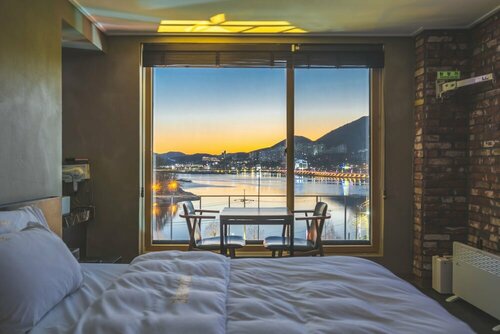 Гостиница B&f Hotel в Йосу