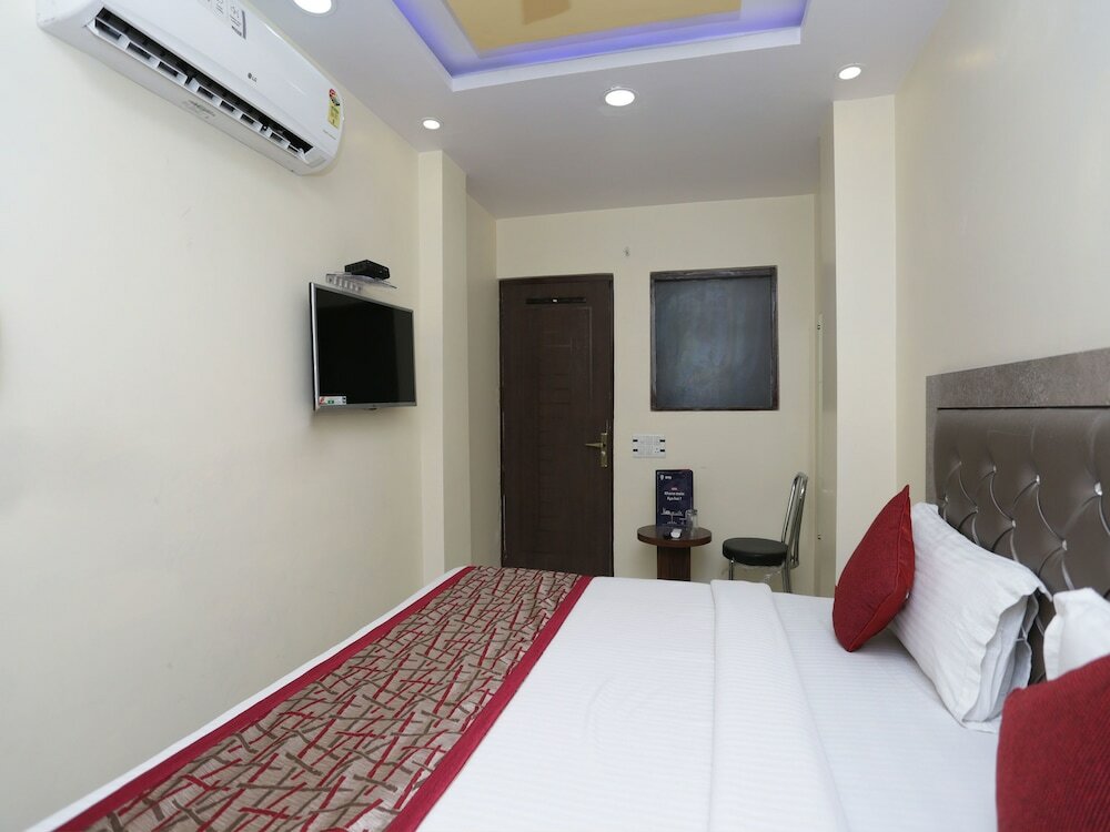 Фото Oyo 13455 Rama Krishna Hotel