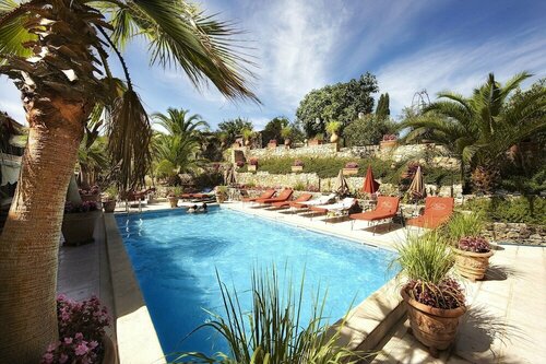 Гостиница Hotel La Bastide De Valbonne в Вальбонне