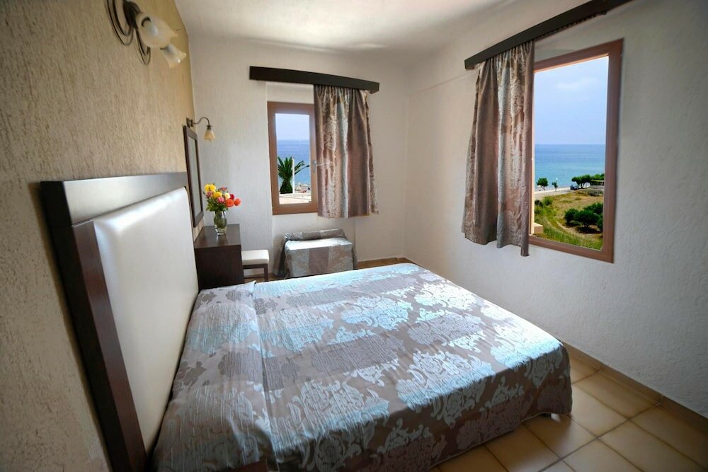 Фото South Coast Hotel