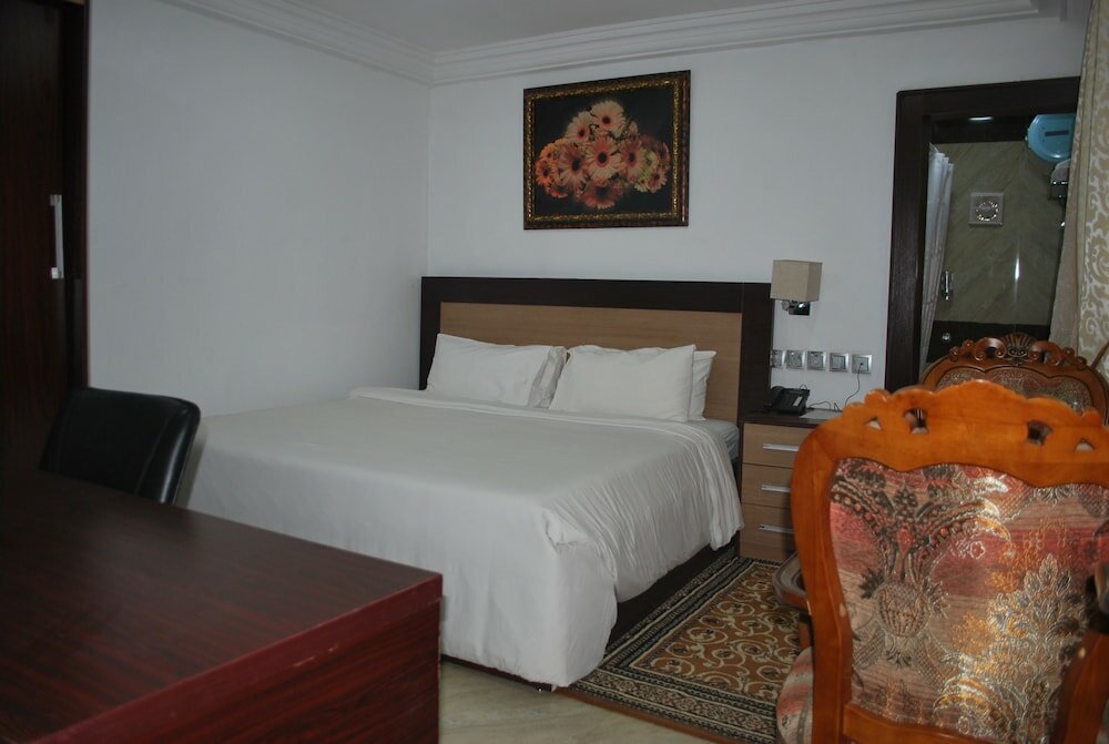 Фото Immaculate Platinum Luxury Resorts