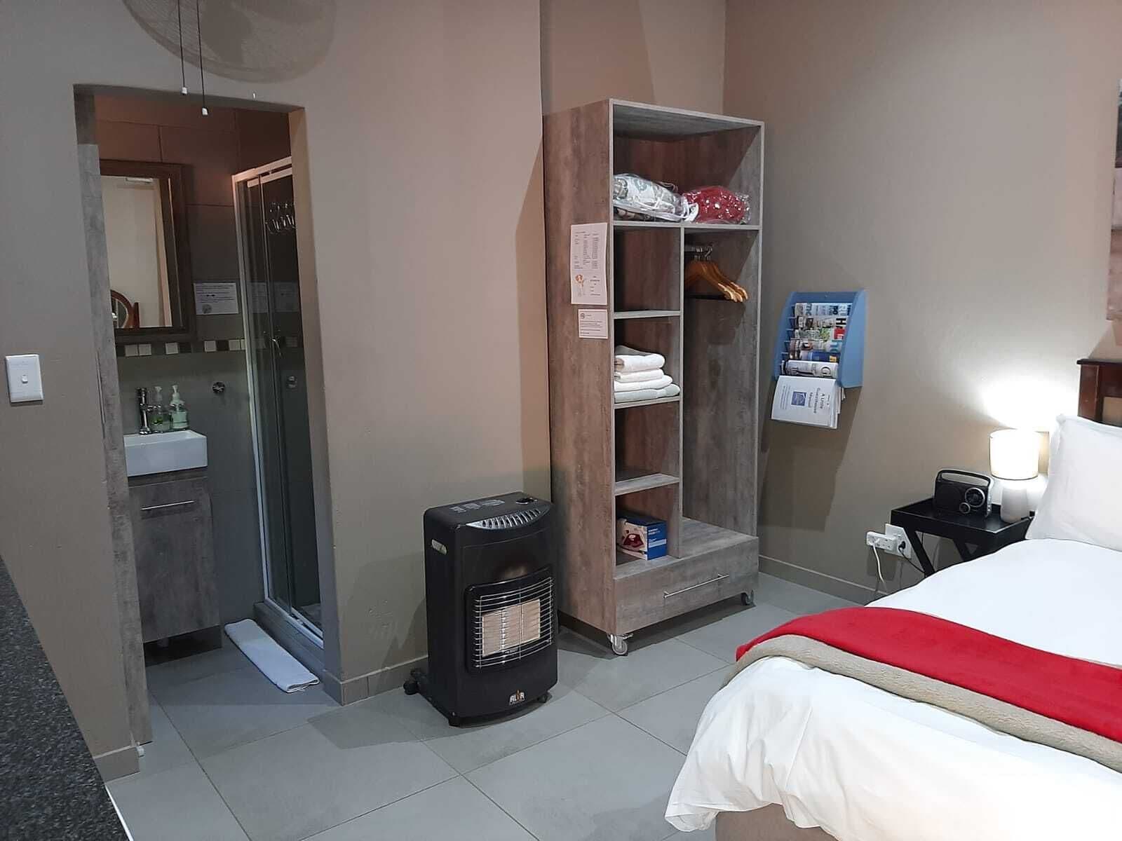 Фото A Little Guesthouse