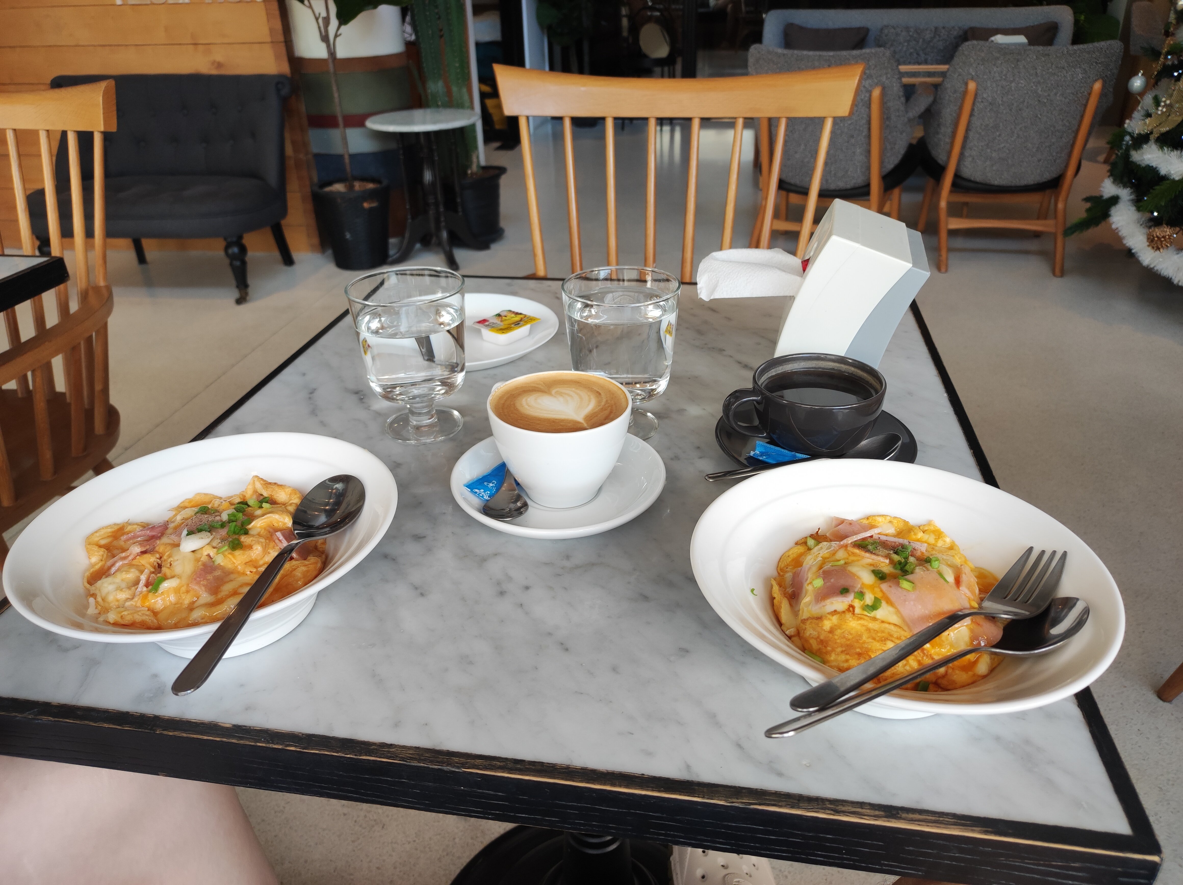 Фото White Ivory Bed & Breakfast