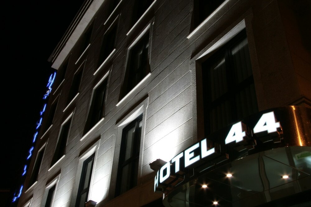 Фото Hotel 44