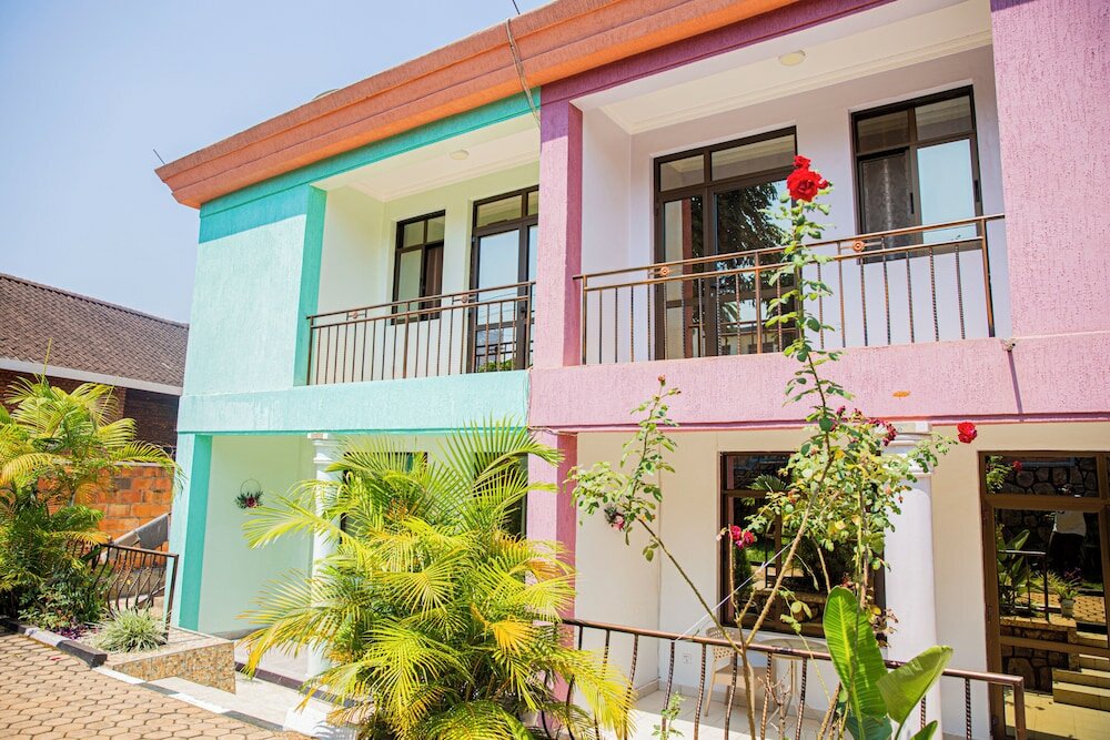 Фото Romalo Guesthouse