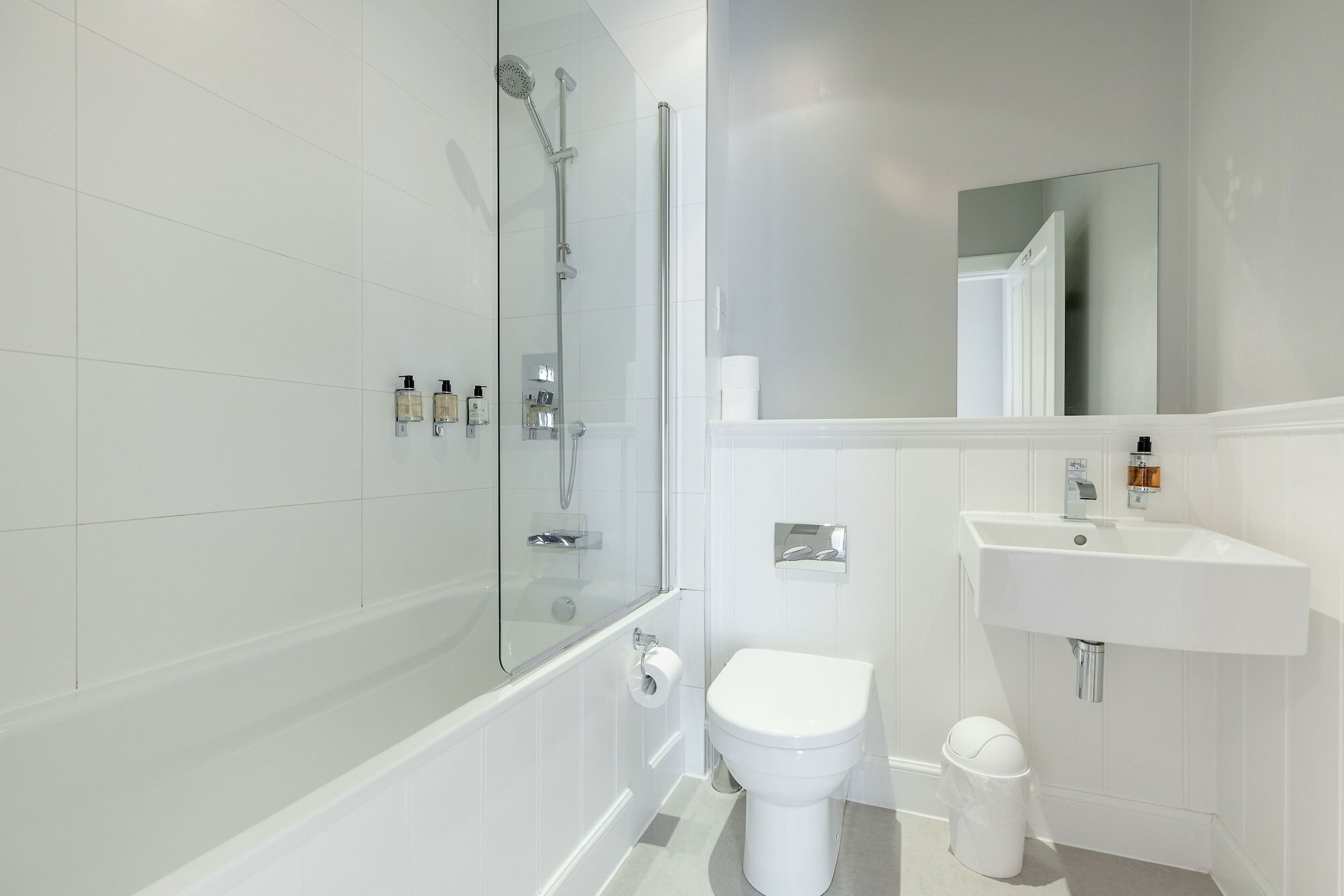 Фото Destiny Scotland - Q-Residence