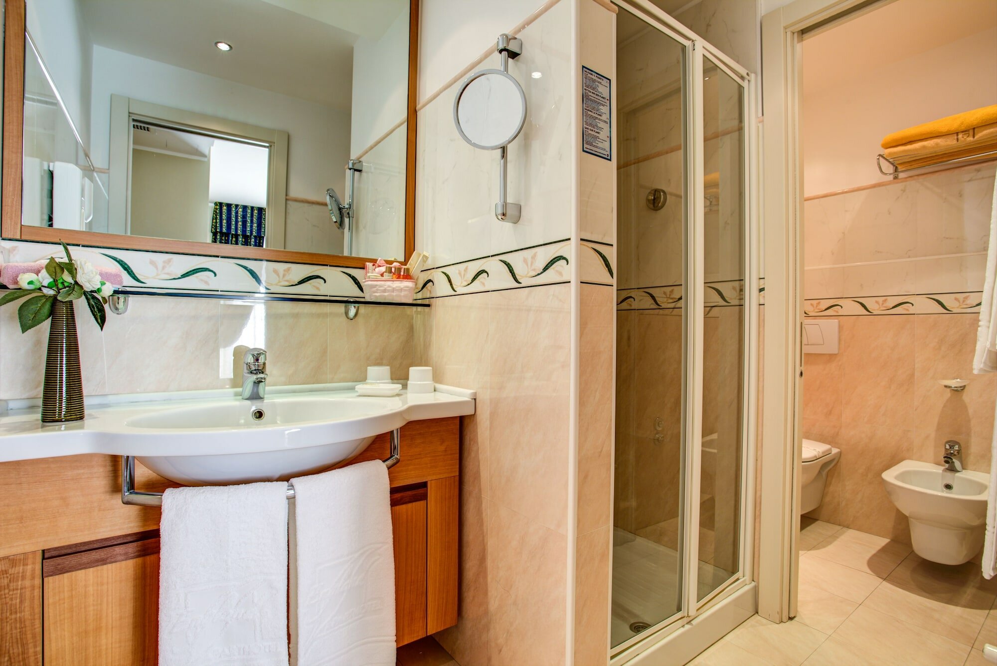 Фото Aparthotel England