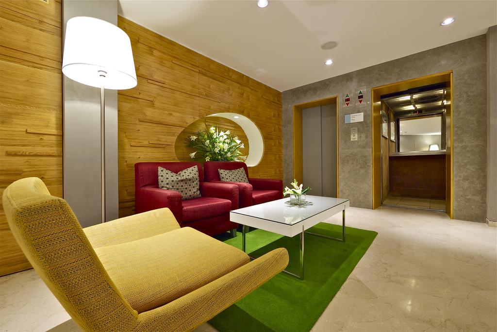 Фото Metropolitan Hotel