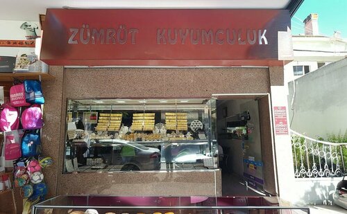 Zümrüt Kuyumculuk Fotoğraf 1
