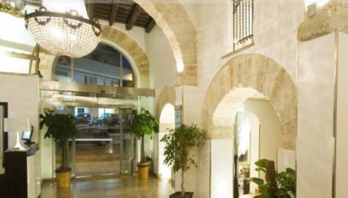 Фото Ucciardhome Hotel