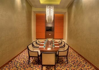 Фото DoubleTree by Hilton Hotel Pune - Chinchwad