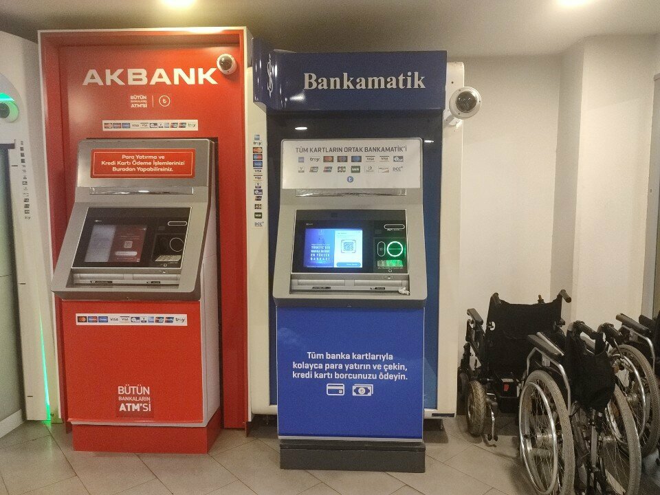 ATM Turkey Is Bank ATM, Izmir, photo