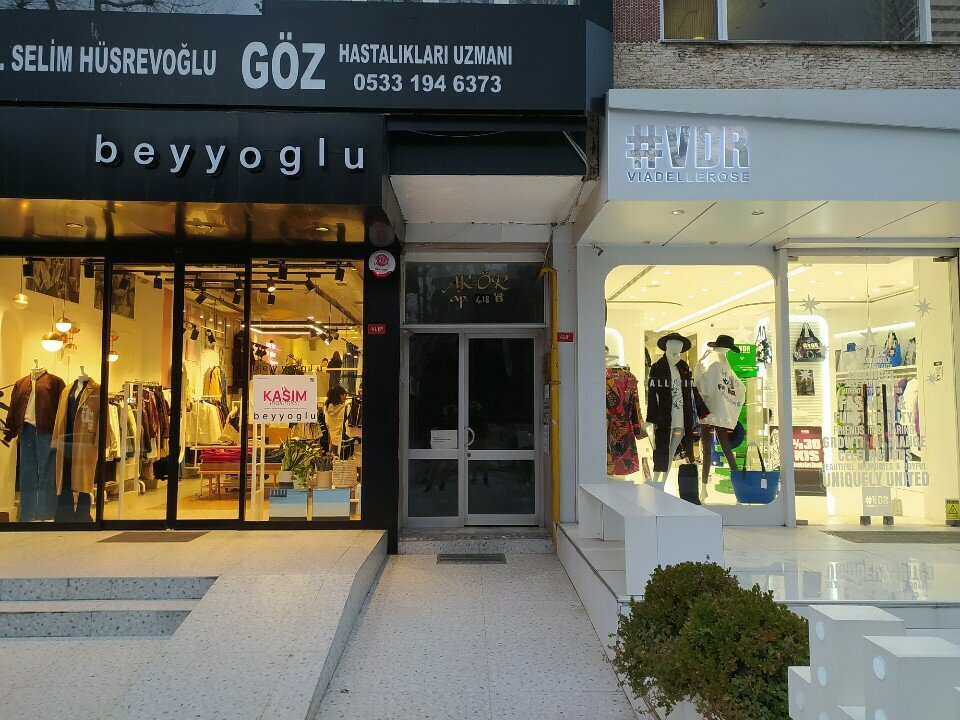 Private practice doctors Dr. Önder Kanat, Istanbul, photo