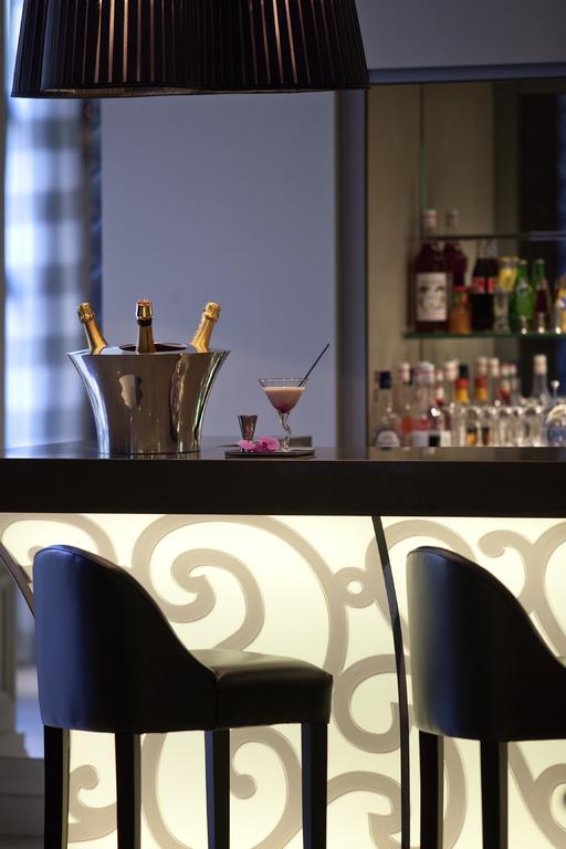 Фото Grand Hotel Roi Rene Aix en Provence Centre MGallery by Sofitel