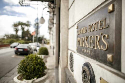 Гостиница Grand Hotel Parker's в Неаполе