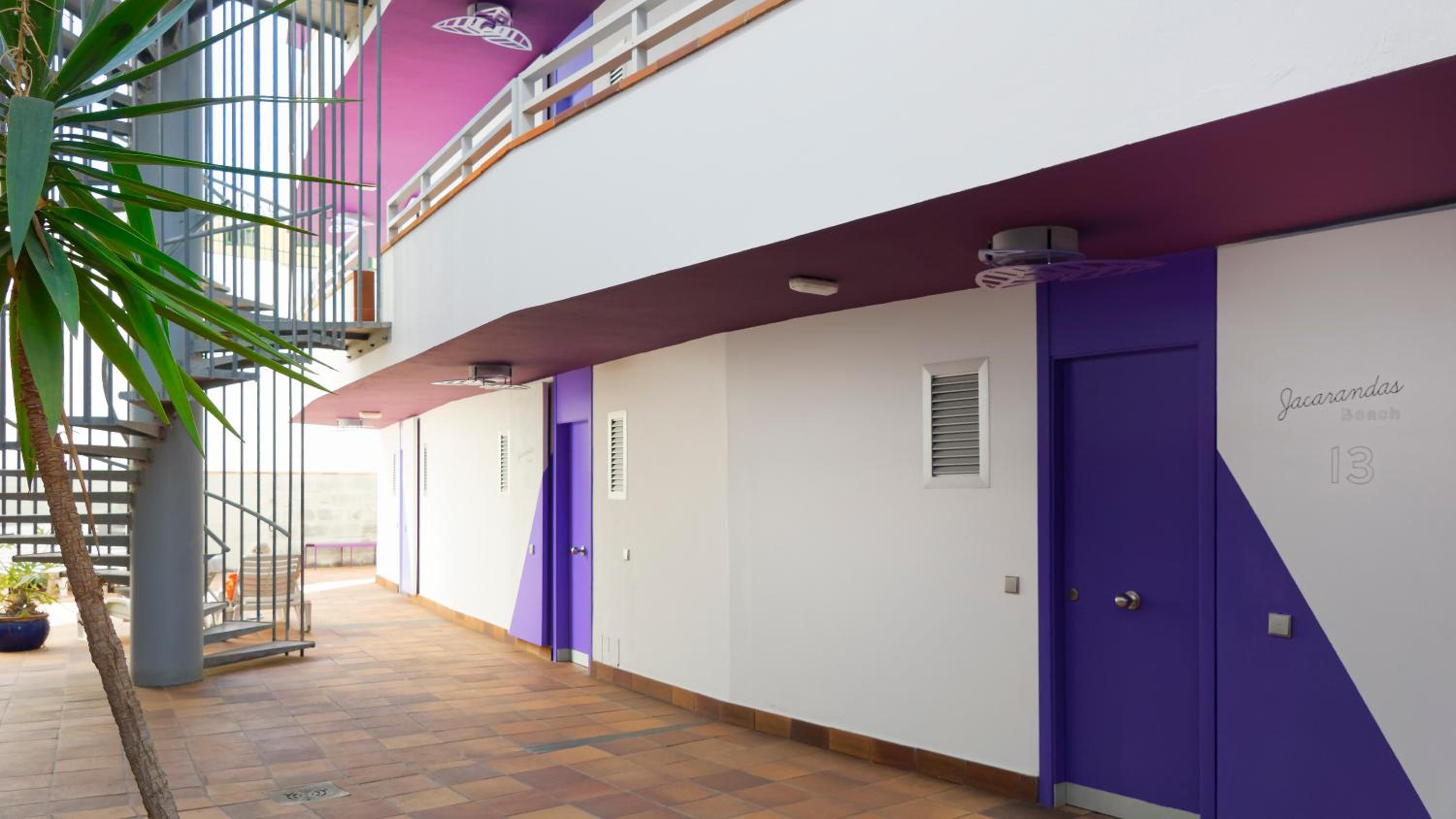 Фото Apartamentos Jacarandas