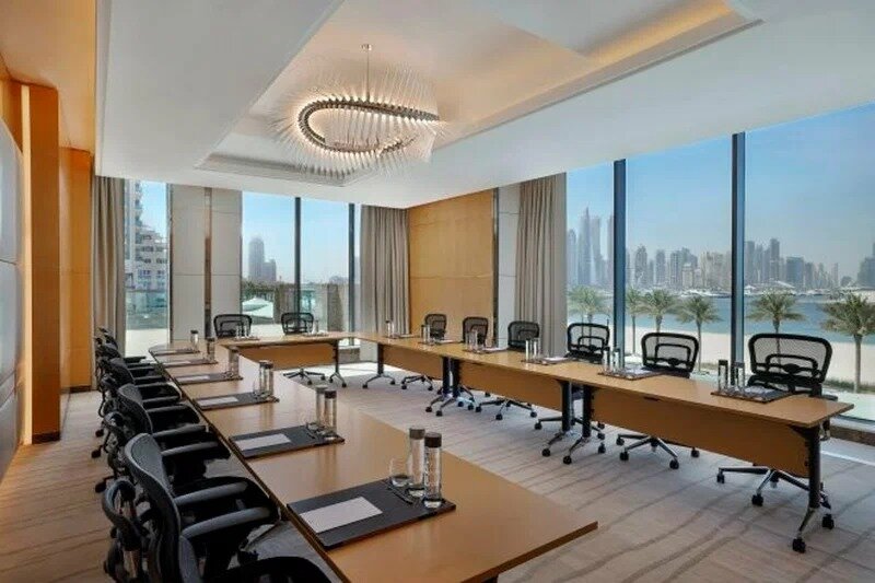 Фото Hilton Dubai Palm Jumeirah