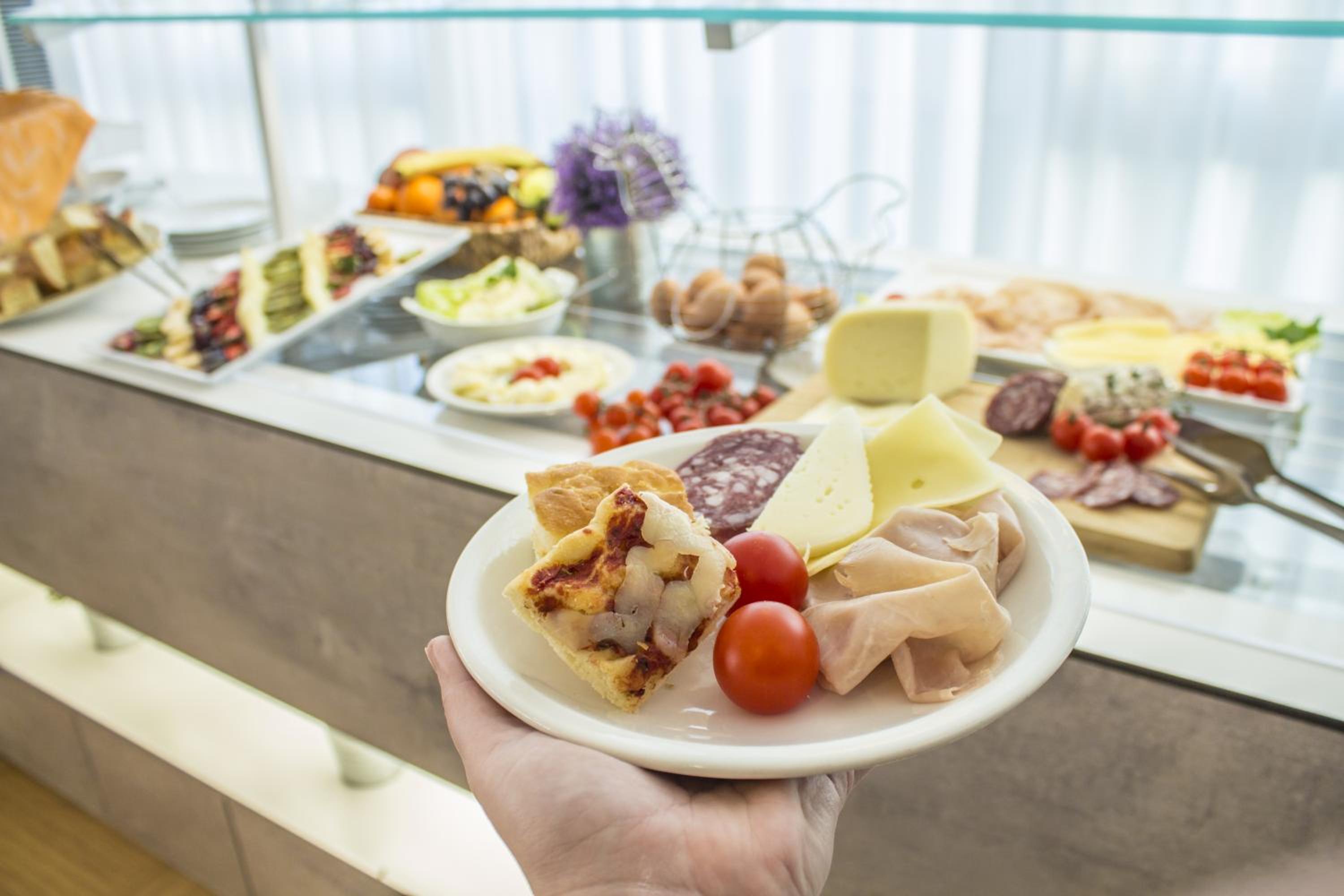 Фото Hotel Sandra