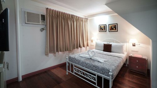 Внешний вид отеля 1775 Adriatico Suites в Маниле, фото 3