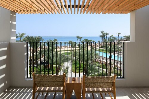 Гостиница Serry Beach Resort в Хургаде