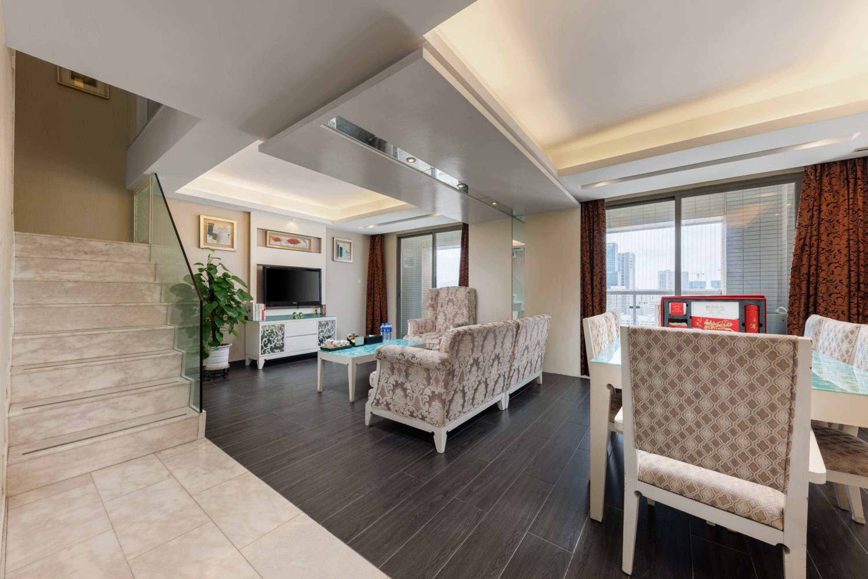 Фото Sunflower Hotel & Residence